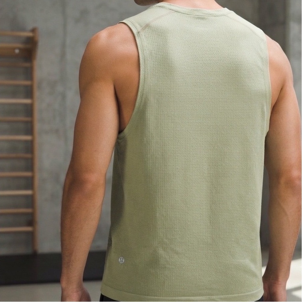 Lululemon Mens Metal Vent Tech Sleeveless 2.0 Tank Top XXL Green Training Shirt